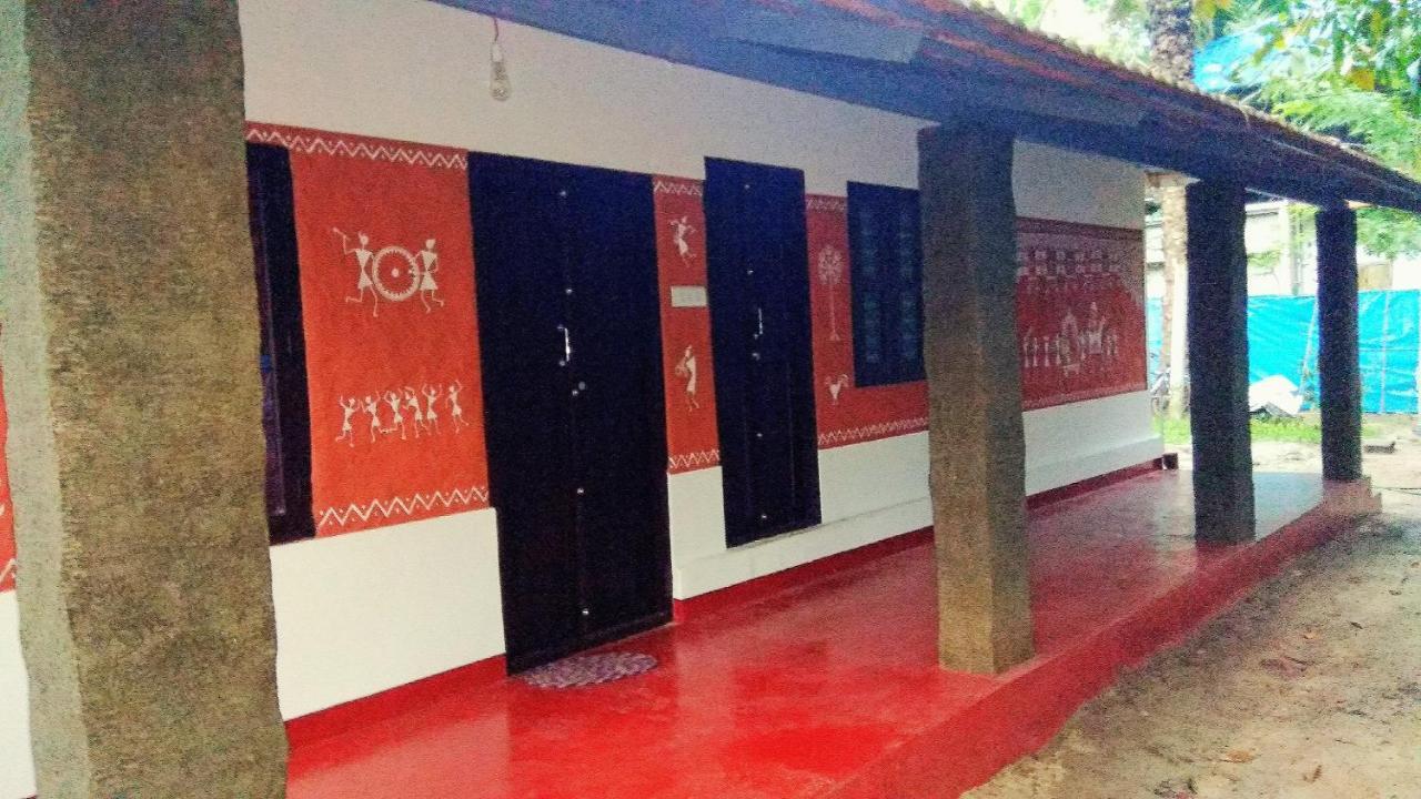 Marari Sabari Home Stay Mararikulam Bagian luar foto